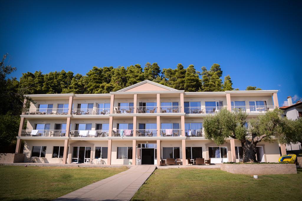 Crown Hotel Néa Skióni Eksteriør bilde